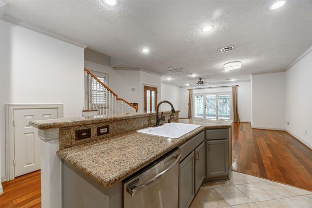 1324 Prince Street, Houston, TX 77008