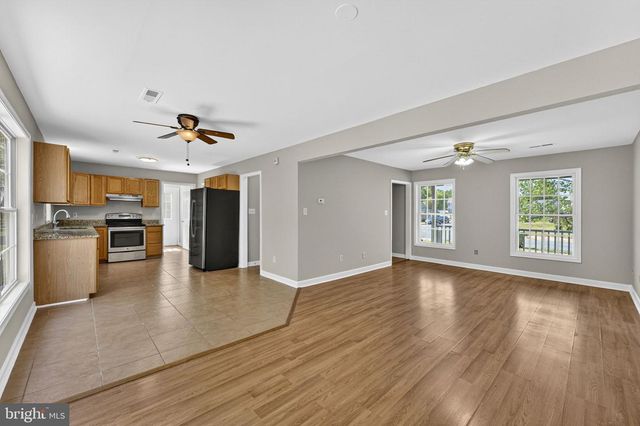 6973 JUSTIN CT E, Remington, VA 22734