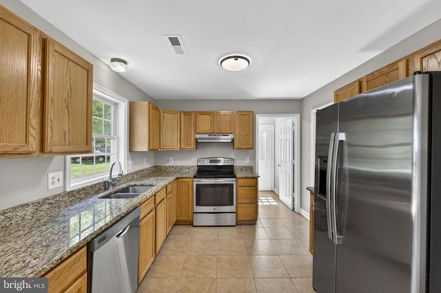 6973 JUSTIN CT E, Remington, VA 22734