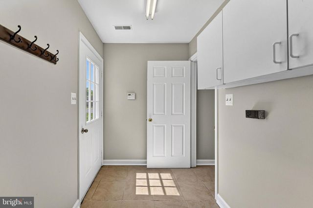 6973 JUSTIN CT E, Remington, VA 22734
