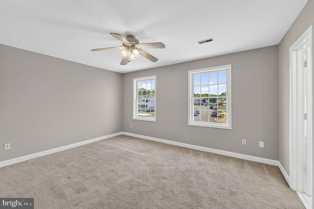 6973 JUSTIN CT E, Remington, VA 22734