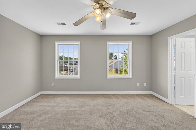 6973 JUSTIN CT E, Remington, VA 22734
