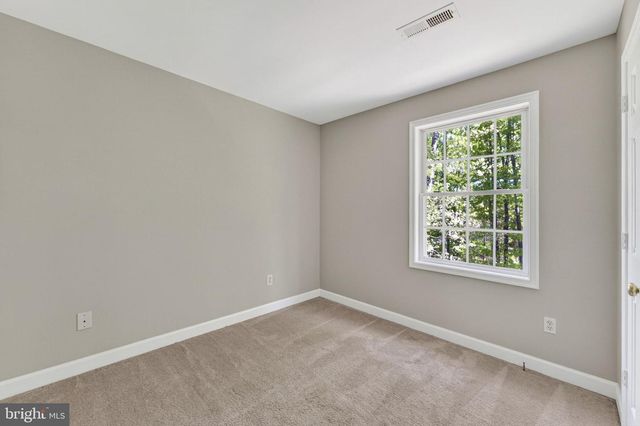 6973 JUSTIN CT E, Remington, VA 22734