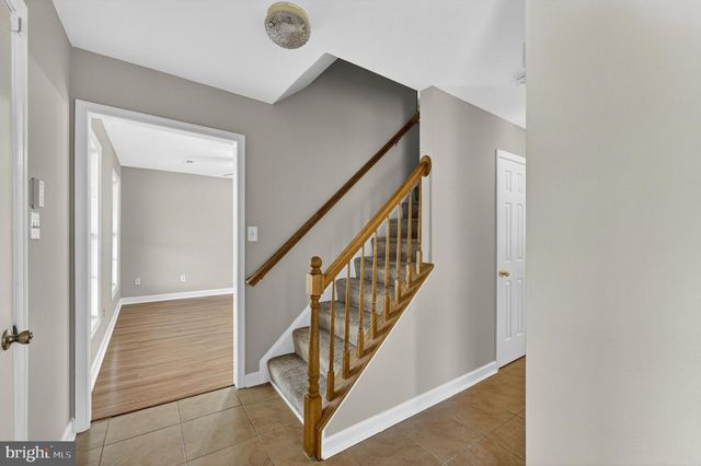 6973 JUSTIN CT E, Remington, VA 22734