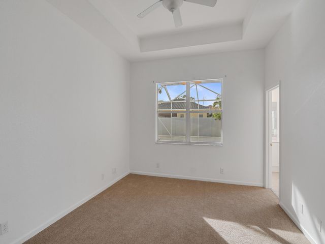 5607 Place Lake Drive, Fort Pierce, FL 34951