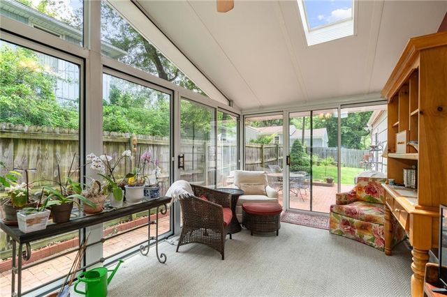 4505 W 77th Street, Prairie Village, KS 66208