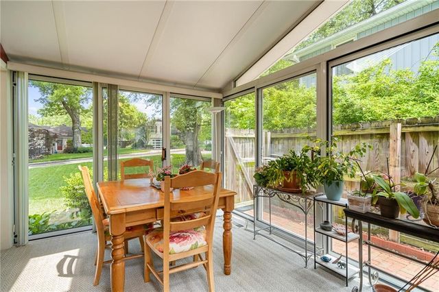 4505 W 77th Street, Prairie Village, KS 66208