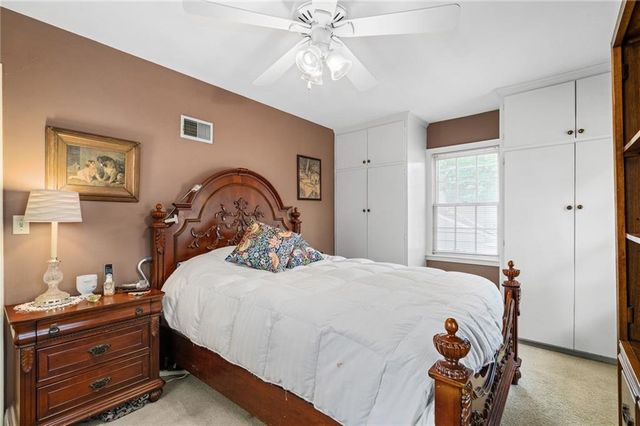 4505 W 77th Street, Prairie Village, KS 66208
