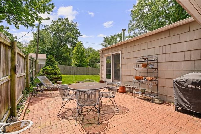 4505 W 77th Street, Prairie Village, KS 66208