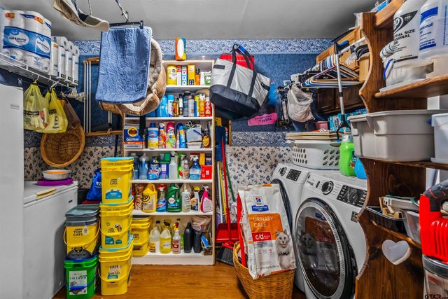 116 Larkspur Ln, Palestine, TX 75803