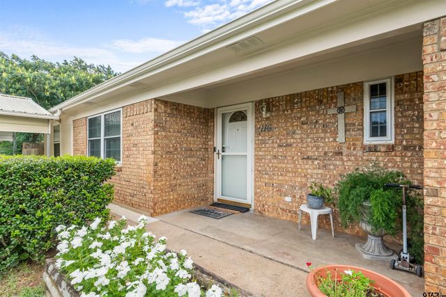 116 Larkspur Ln, Palestine, TX 75803
