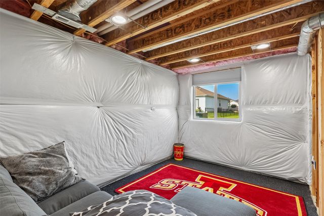 1406 NE Little Beaver Drive, Grimes, IA 50111