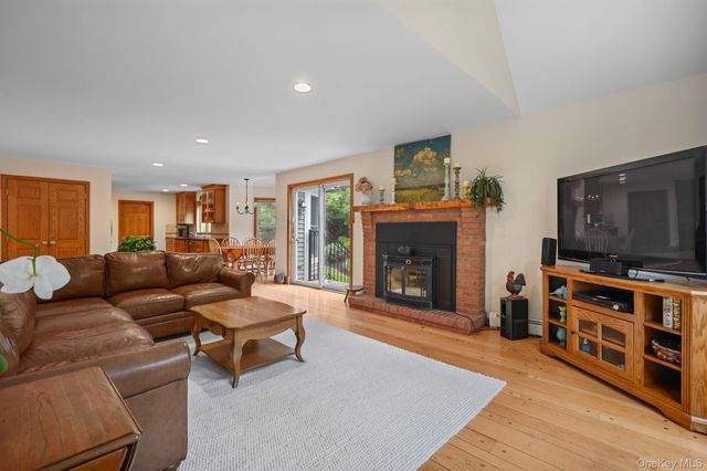 276 Daisy Lane, Carmel, NY 10512