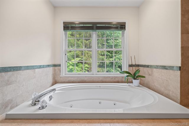 276 Daisy Lane, Carmel, NY 10512