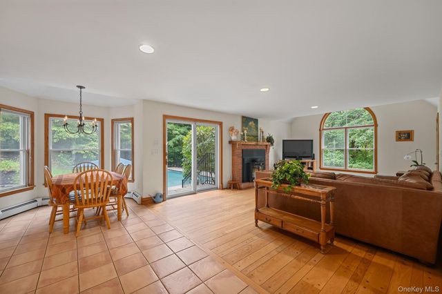 276 Daisy Lane, Carmel, NY 10512