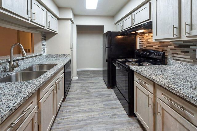 15603 Gulf Freeway 108, Houston, TX 77598