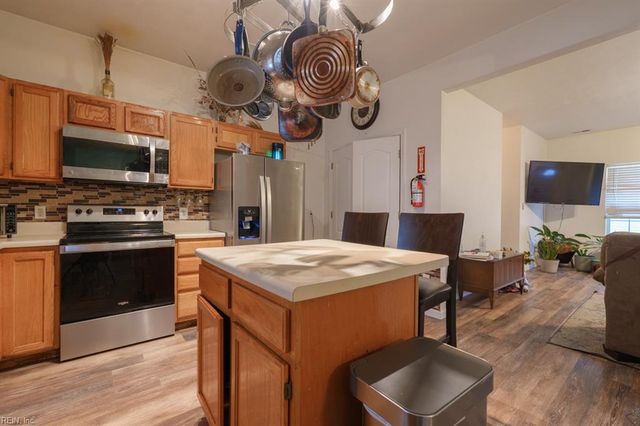 112 Grant ST, Chesapeake, VA 23320