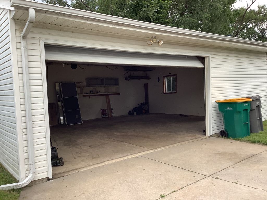 427 KENYON Avenue, Romeoville, IL 60446 — photo 3
