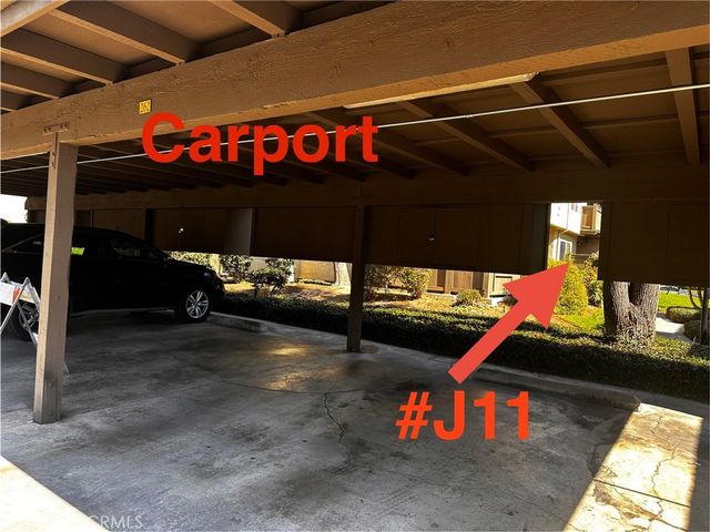 1345 Cabrillo Park J11, Santa Ana, CA 92701