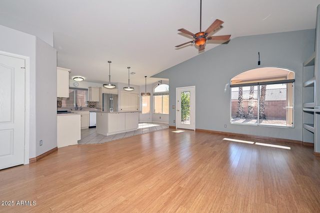 1017 E MONTOYA Lane, Phoenix, AZ 85024