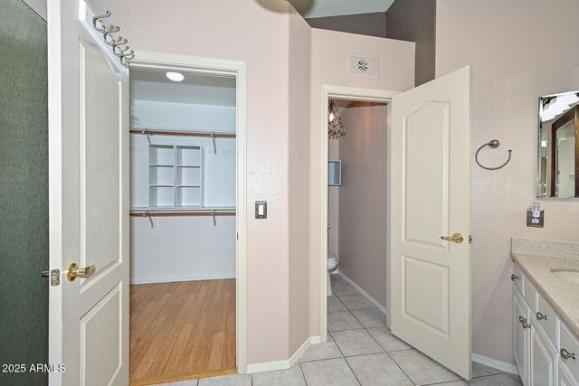 1017 E MONTOYA Lane, Phoenix, AZ 85024