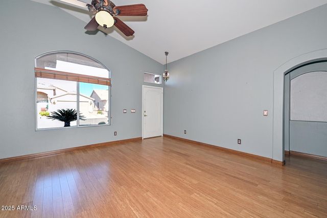 1017 E MONTOYA Lane, Phoenix, AZ 85024