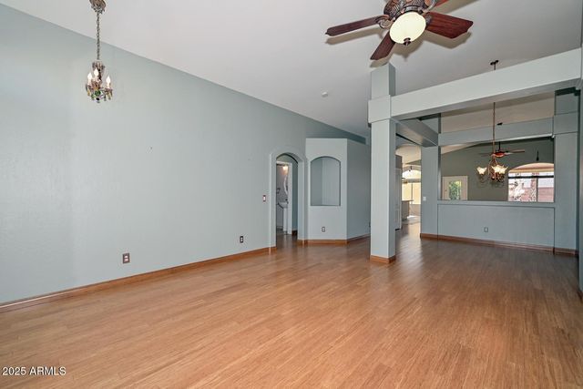 1017 E MONTOYA Lane, Phoenix, AZ 85024