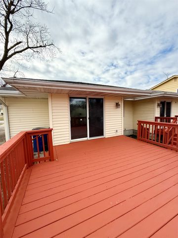 7713 Dellwood Drive, Urbandale, IA 50322