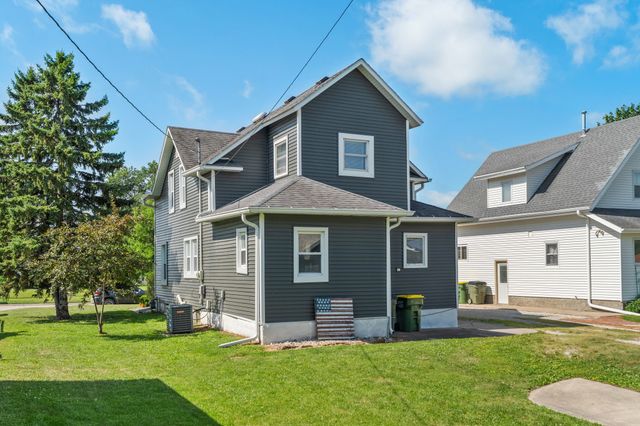611 E 1st Street, Madrid, IA 50156