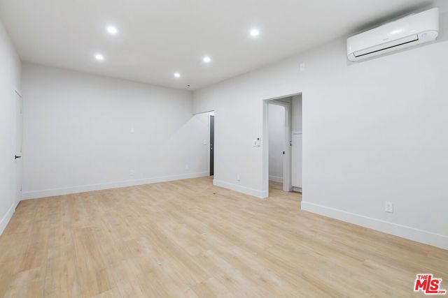 7229 Willoughby Avenue 15, Los Angeles, CA 90046