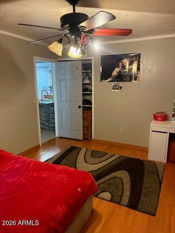 3935 W Willow Avenue, Phoenix, AZ 85029