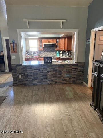 3935 W Willow Avenue, Phoenix, AZ 85029