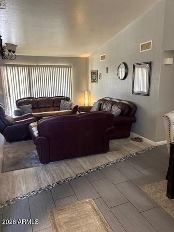 3935 W Willow Avenue, Phoenix, AZ 85029