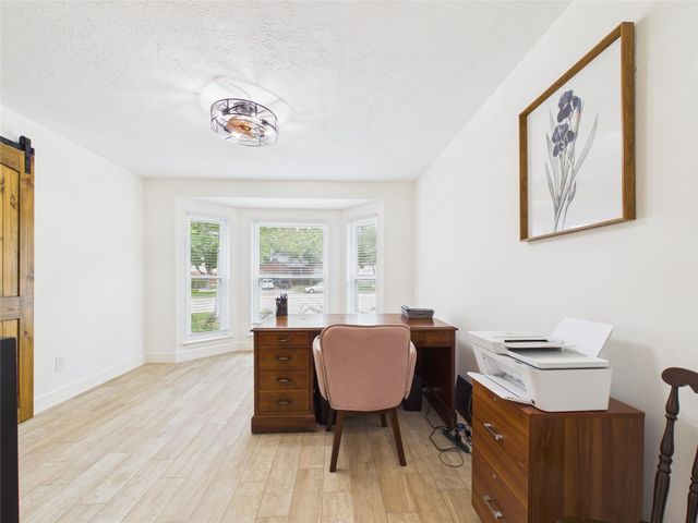 1210 Berkeley Lake Lane, Houston, TX 77062