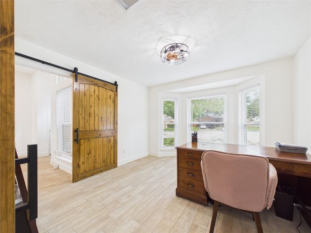 1210 Berkeley Lake Lane, Houston, TX 77062