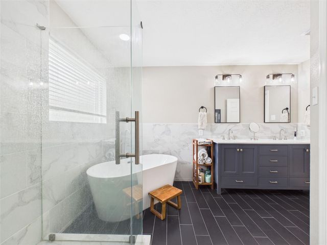 1210 Berkeley Lake Lane, Houston, TX 77062