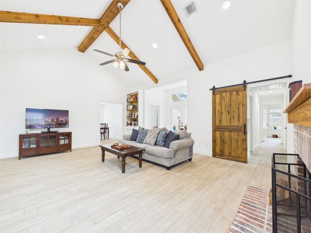 1210 Berkeley Lake Lane, Houston, TX 77062