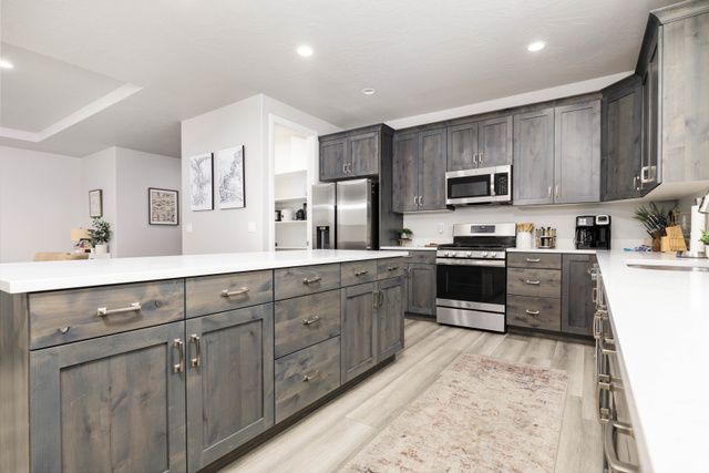 1427 N RUSTICO DR, Washington, UT 84780