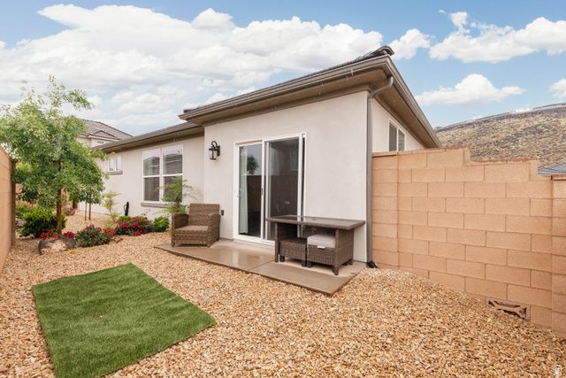 1427 N RUSTICO DR, Washington, UT 84780