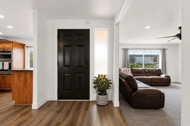 1682 E Washington Avenue, Escondido, CA 92027