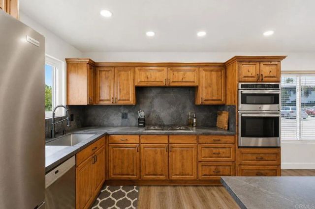 1682 E Washington Avenue, Escondido, CA 92027