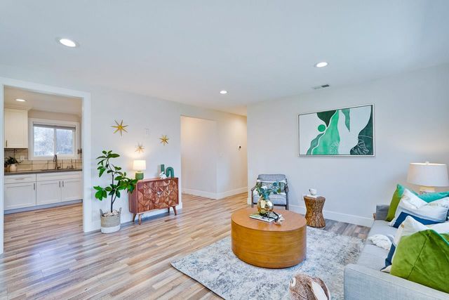 5596 Vassar Drive, San Jose, CA 95118