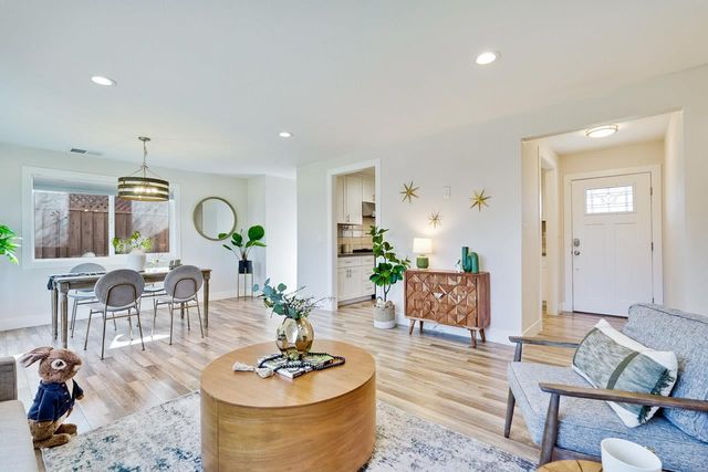 5596 Vassar Drive, San Jose, CA 95118