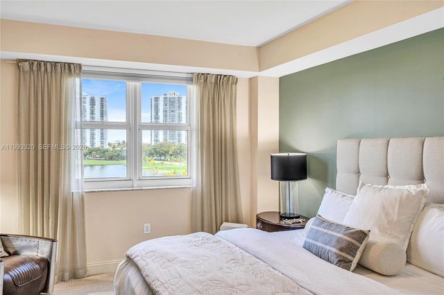 20000 E Country Club Drive 508, Aventura, FL 33180
