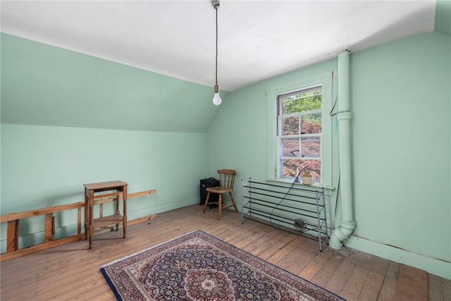 9 Cummings Road, Newport, RI 02840
