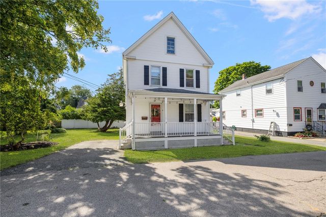 9 Cummings Road, Newport, RI 02840