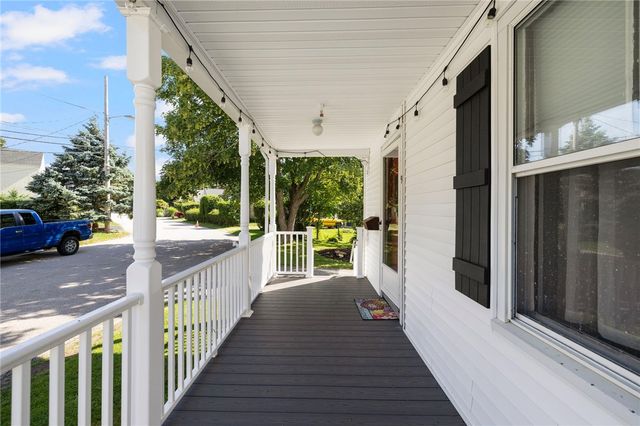 9 Cummings Road, Newport, RI 02840