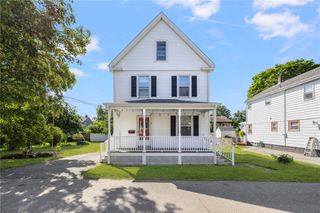 9 Cummings Road, Newport, RI 02840