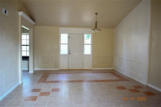 2423 Overbrook Drive, Arlington, TX 76014