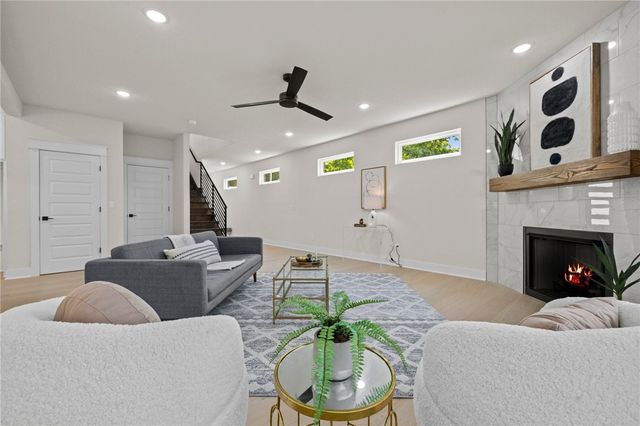 30 Cromer Drive, Bella Vista, AR 72715